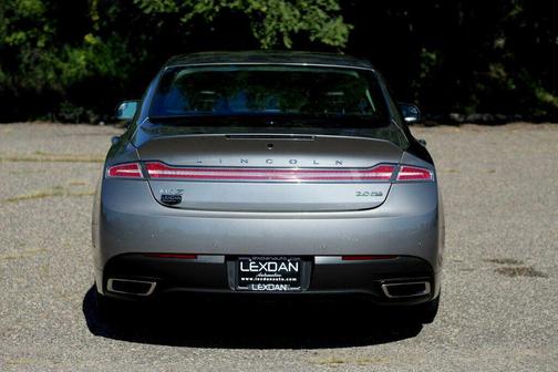 2016 Lincoln MKZ Base