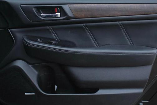 Crystal Black Silica 2019 Subaru Outback 2.5i Limited