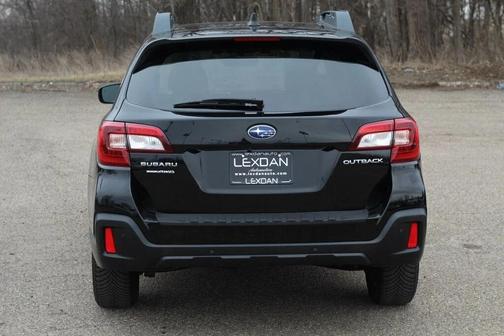 Crystal Black Silica 2019 Subaru Outback 2.5i Limited