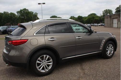 2010 INFINITI FX35 Base