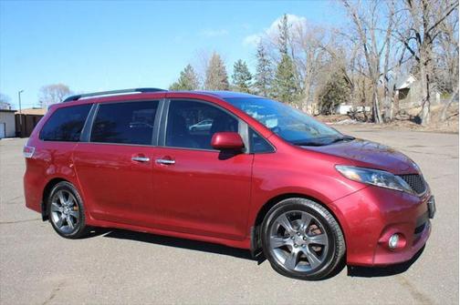 2015 Toyota Sienna LE