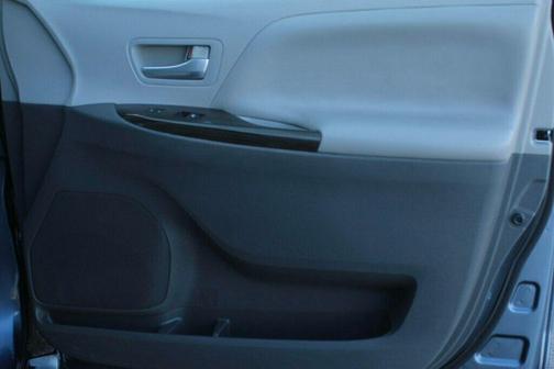 2015 Toyota Sienna XLE Premium