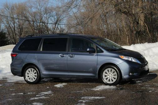 2015 Toyota Sienna XLE Premium