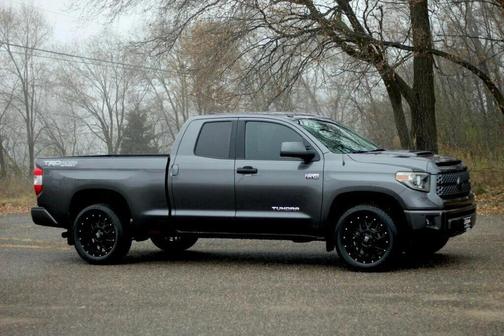 2018 Toyota Tundra SR5