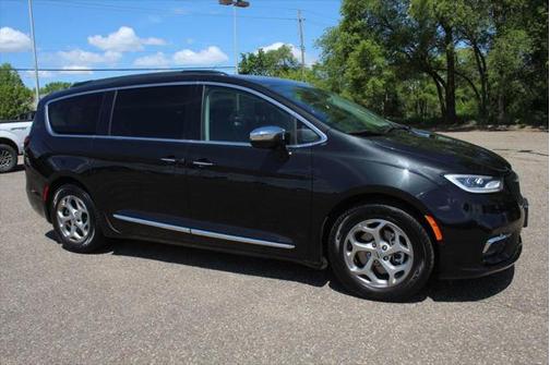 2022 Chrysler Pacifica Limited