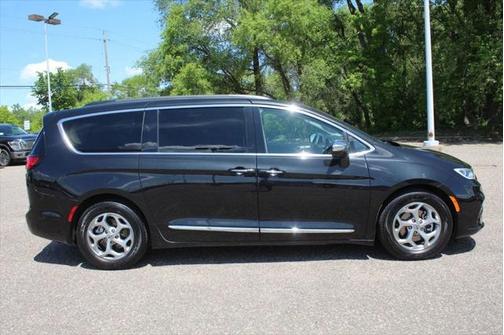 2022 Chrysler Pacifica Limited