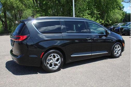 2022 Chrysler Pacifica Limited