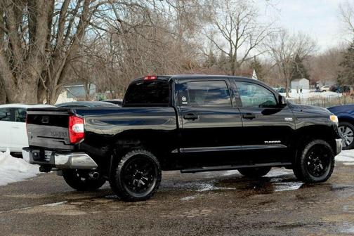 2017 Toyota Tundra SR5