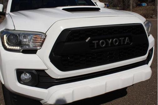 2016 Toyota Tacoma TRD Sport