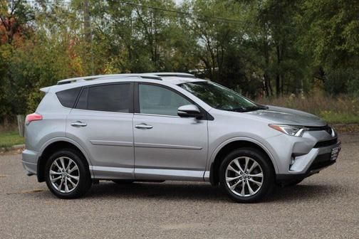 2017 Toyota RAV4 Platinum