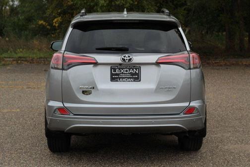 2017 Toyota RAV4 Platinum