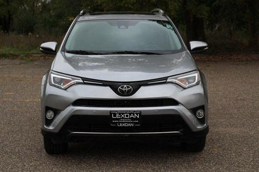 2017 Toyota RAV4 Platinum