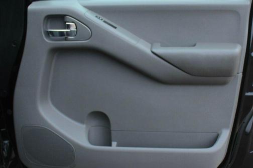 2011 Nissan Frontier SV