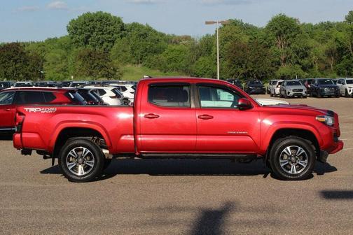 Barcelona Red Metallic 2019 Toyota Tacoma TRD Sport
