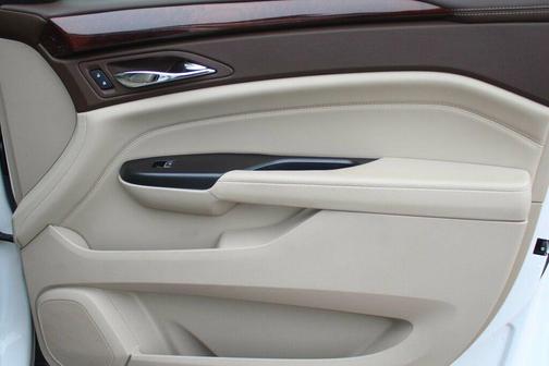 Platinum Ice Tricoat 2015 Cadillac SRX Luxury Collection