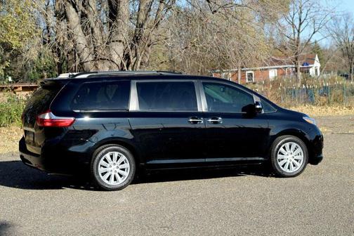2017 Toyota Sienna Limited