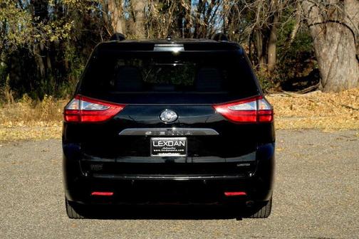 2017 Toyota Sienna Limited