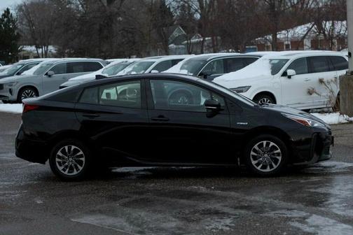 2019 Toyota Prius XLE