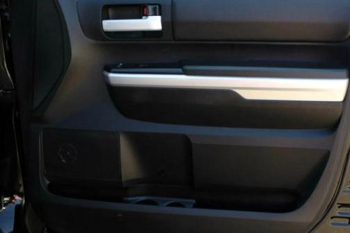 Black 2014 Toyota Tundra SR5
