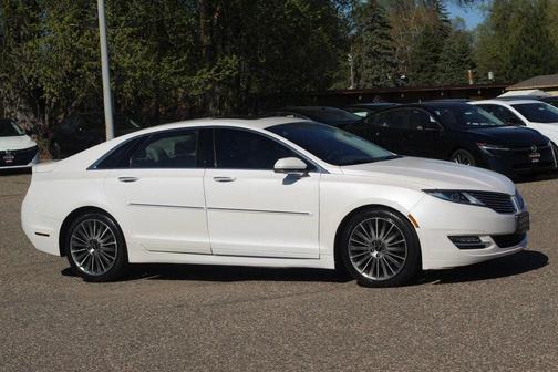 WHITE 2013 Lincoln MKZ Reserve I