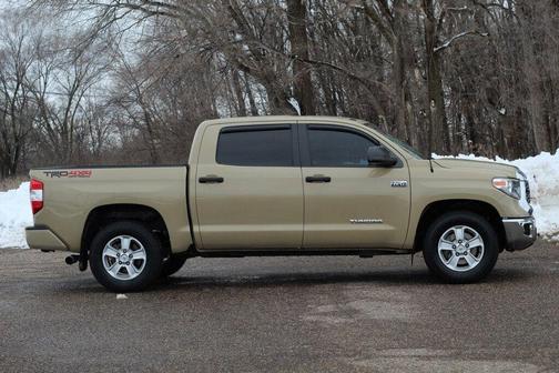 2018 Toyota Tundra SR5