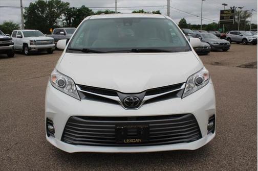 2018 Toyota Sienna XLE Premium