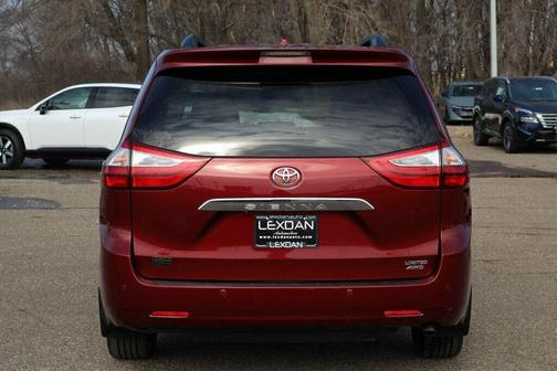 2017 Toyota Sienna Limited Premium