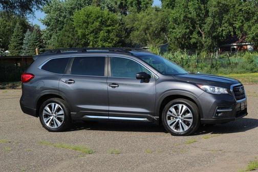 Magnetite Gray Metallic 2019 Subaru Ascent Limited 8-Passenger