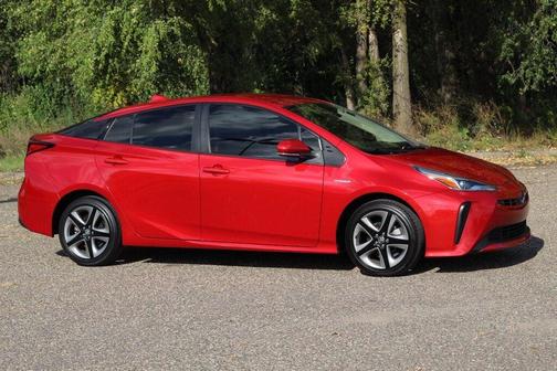 2021 Toyota Prius XLE