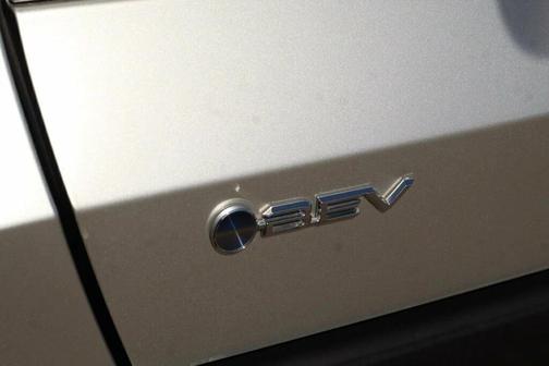 Elemental Silver Metallic w/Black Roof 2024 Toyota bZ4X Limited