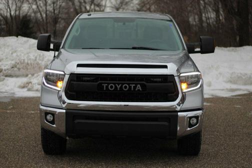 2017 Toyota Tundra SR5