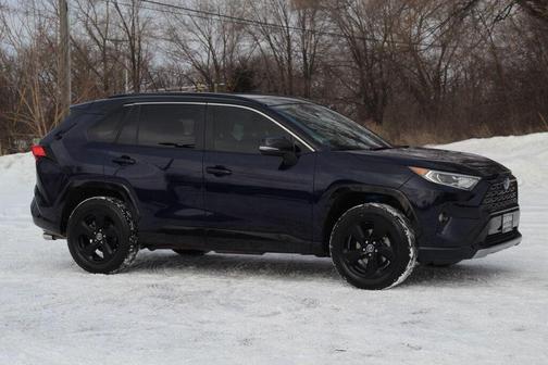 2019 Toyota RAV4 Hybrid SE