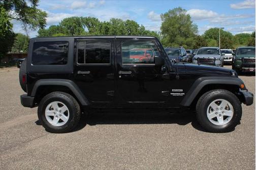 2017 Jeep Wrangler Unlimited Sport