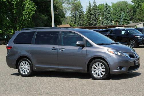 Predawn Gray Mica 2017 Toyota Sienna Limited