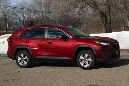 2022 Toyota RAV4 Hybrid SE