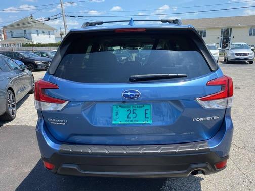 Horizon Blue Pearl 2019 Subaru Forester Premium