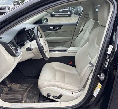 Black Stone 2020 Volvo S60 T6 Momentum