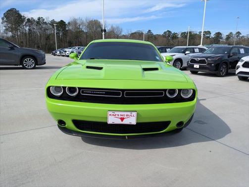 2023 Dodge Challenger SXT