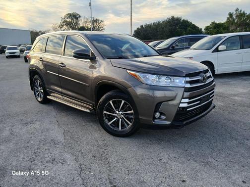 2017 Toyota Highlander XLE