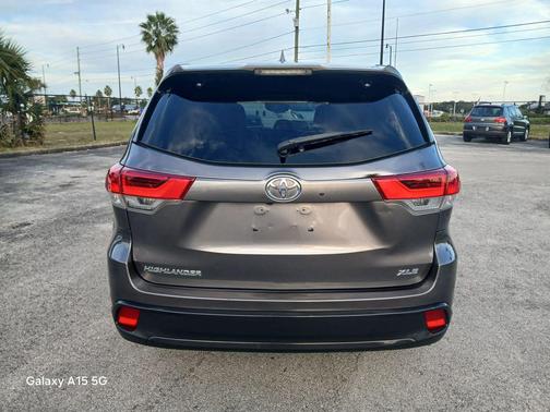 2017 Toyota Highlander XLE