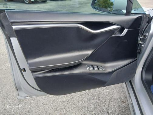 2016 Tesla Model S 75D