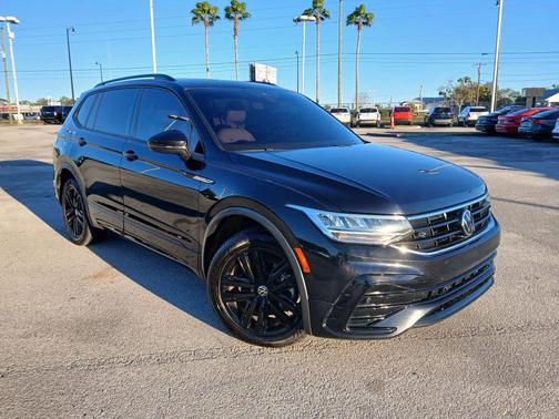 2022 Volkswagen Tiguan 2.0T SE R-Line Black