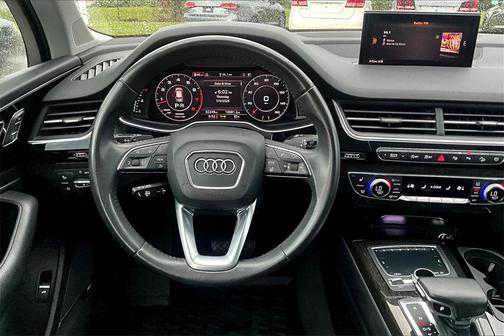 2019 Audi Q7 55 Premium Plus