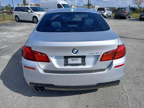 2013 BMW 528 i