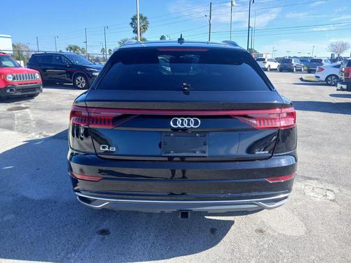 2019 Audi Q8 3.0T Premium Plus