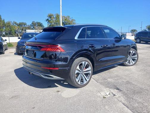 2019 Audi Q8 3.0T Premium Plus