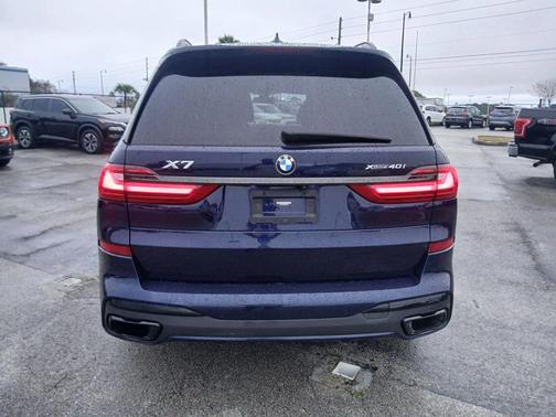 2022 BMW X7 xDrive40i
