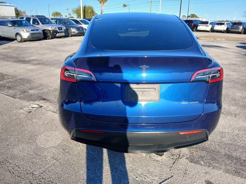 2023 Tesla Model Y Long Range Dual Motor All-Wheel Drive
