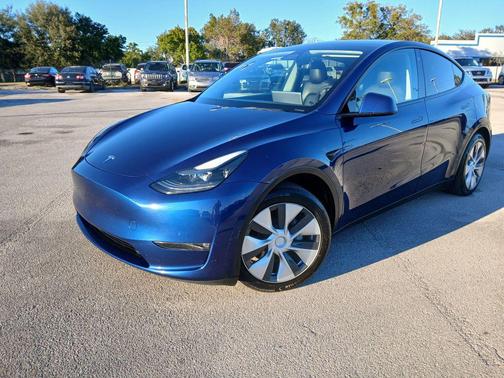 2023 Tesla Model Y Long Range Dual Motor All-Wheel Drive