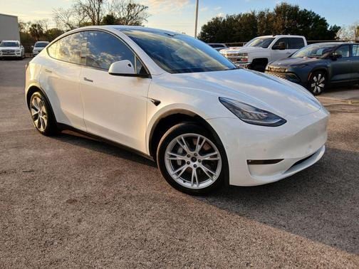2021 Tesla Model Y Long Range Dual Motor All-Wheel Drive